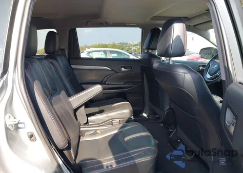 2019 Toyota Highlander Se из США, поврежденный, VIN 5TDJZRFH0KS599087